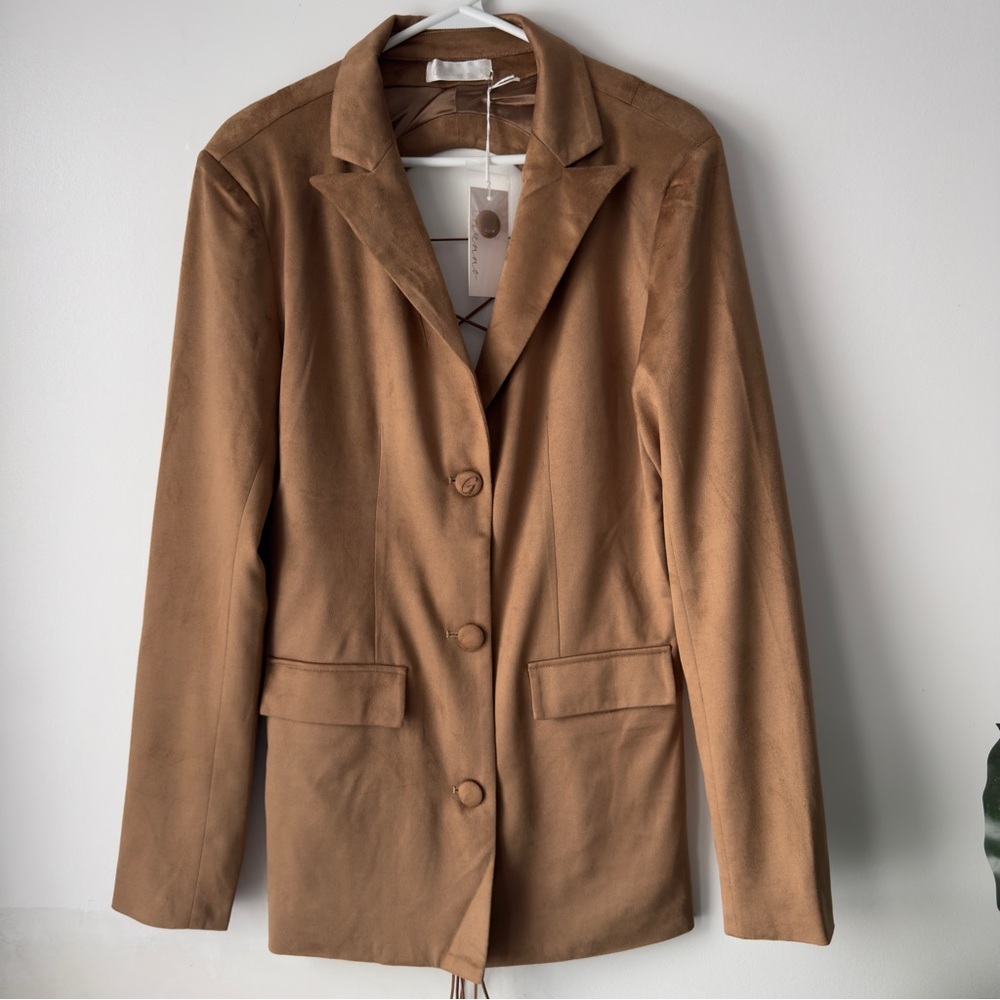 BY GIANNO Sacral chakra open back blazer